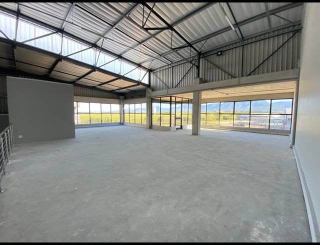 863M² WAREHOUSE TO LET IN GEORGE INDUSTRIAL